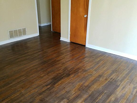 Great Room (LR view)