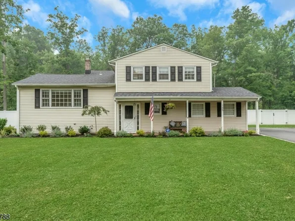 165 GREENWOOD DR, Long Hill Twp., NJ 07946