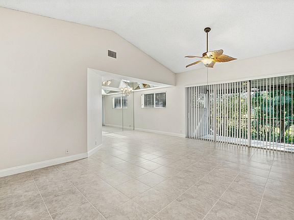 5th image of 9770 Nickels Boulevard #405