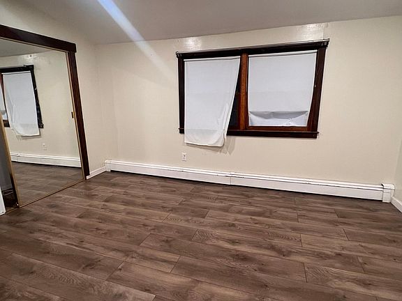 4th image of 16 Griddle Ln
