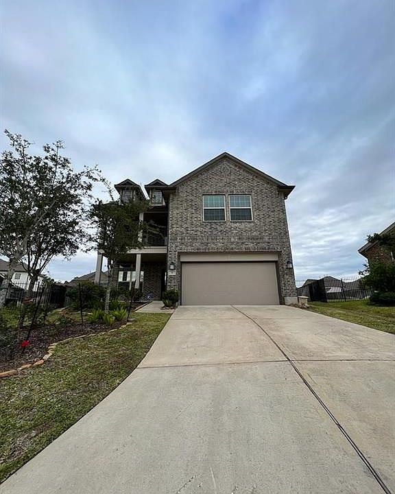 1st image of 8 Florentino Vine Pl
