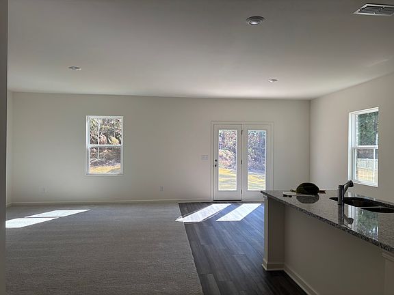 Family Room+Dining Area+ Kithen