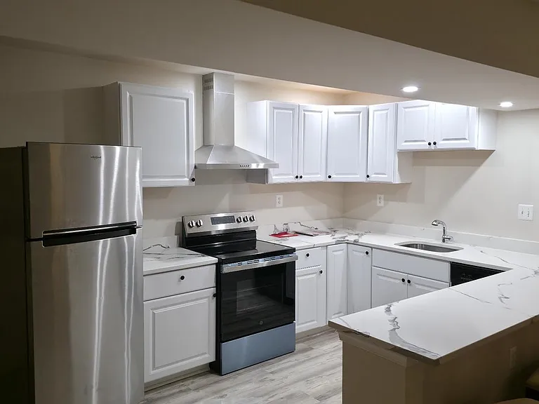 407 Apricot St — Photo 2