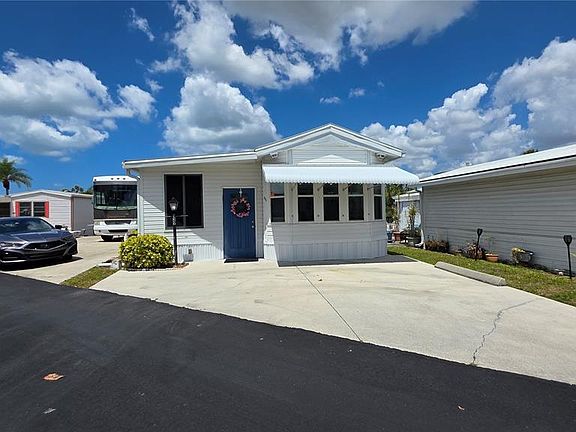 3rd image of 1674 UNIVERSITY PKWY LOT 129
