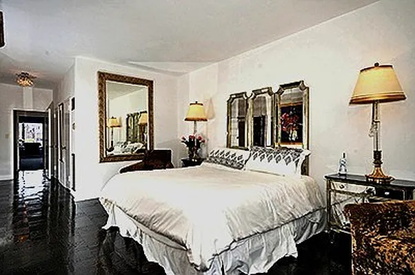 Sold by Corcoran | media 5