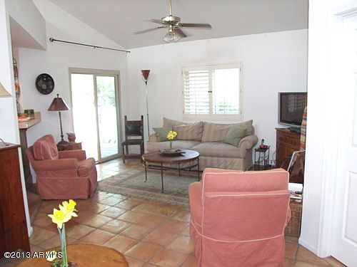 3rd image of 1043 E Desert Cove Ave