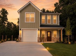 4 McHugh Ln, Bella Vista, AR 72715