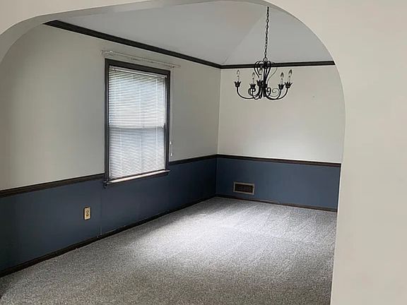 2nd image of 10204 Melrose Dr