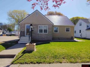 215 6th Ave SW, Sleepy Eye, MN 56085