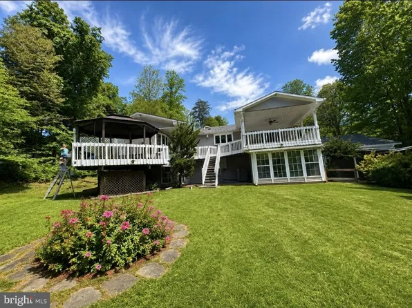58 Greenleaf Ter, Stafford, VA 22556