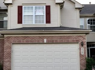 823 Crossing Way, Saint Charles, IL 60174