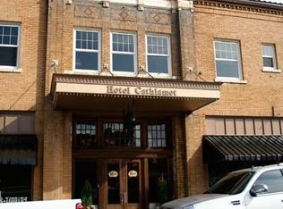 69 Main St, Cathlamet, WA 98612