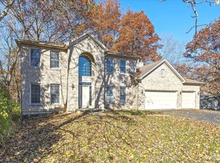 42W114 Retreat Ct, St Charles, IL 60175