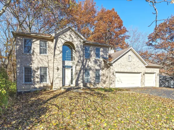 42W114 Retreat Ct, St Charles, IL 60175
