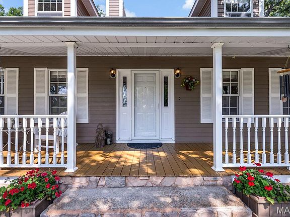 2nd image of 3025 Canman Ln