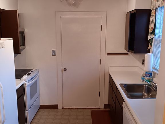 2nd image of 7101 Lavergne Ave