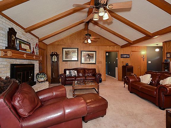 2nd image of 4792 Enchanted Oaks Dr