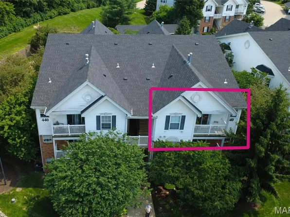 440 Benton Dr APT L, Saint Peters, MO 63376