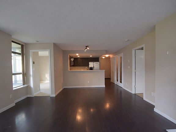 4th image of 8160 Lansdowne Rd #406