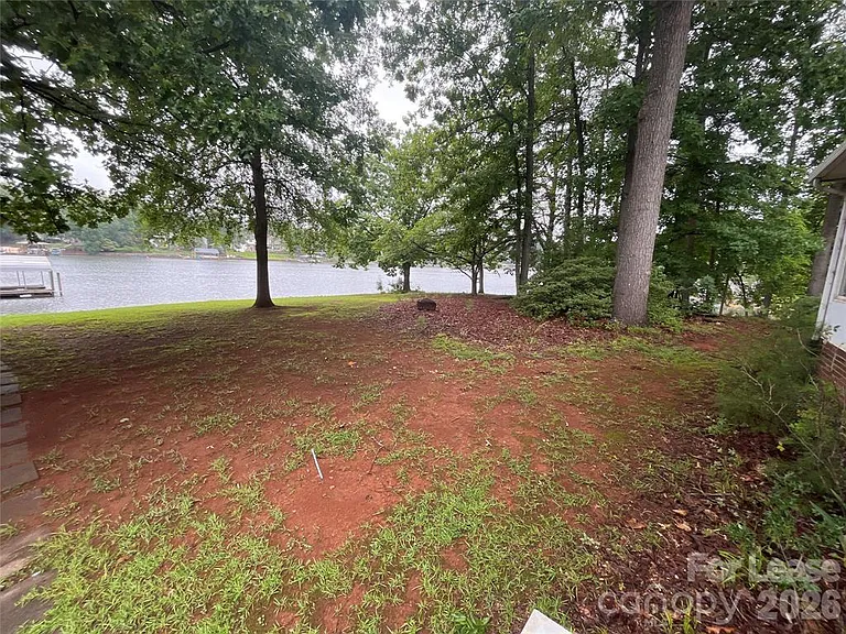 447 Kemp Rd — Photo 4