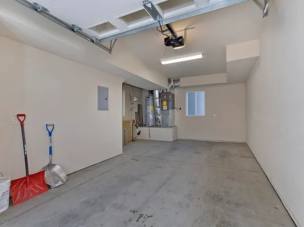 28 Oak Tree Way #7, Mammoth Lakes, CA 93546