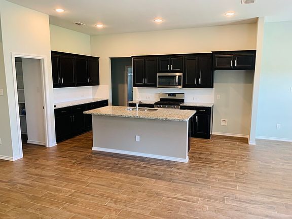 2nd image of 4105 Cerulean Cir