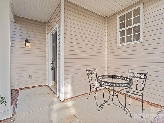 5th image of 3910 Luthers Rock Ct
