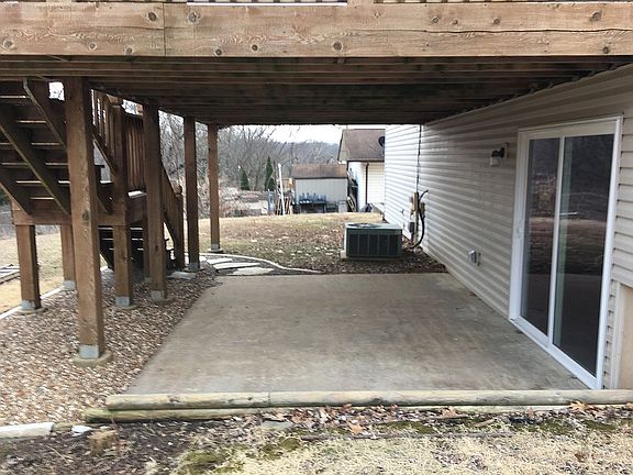 3rd image of 710 Barbara Pl