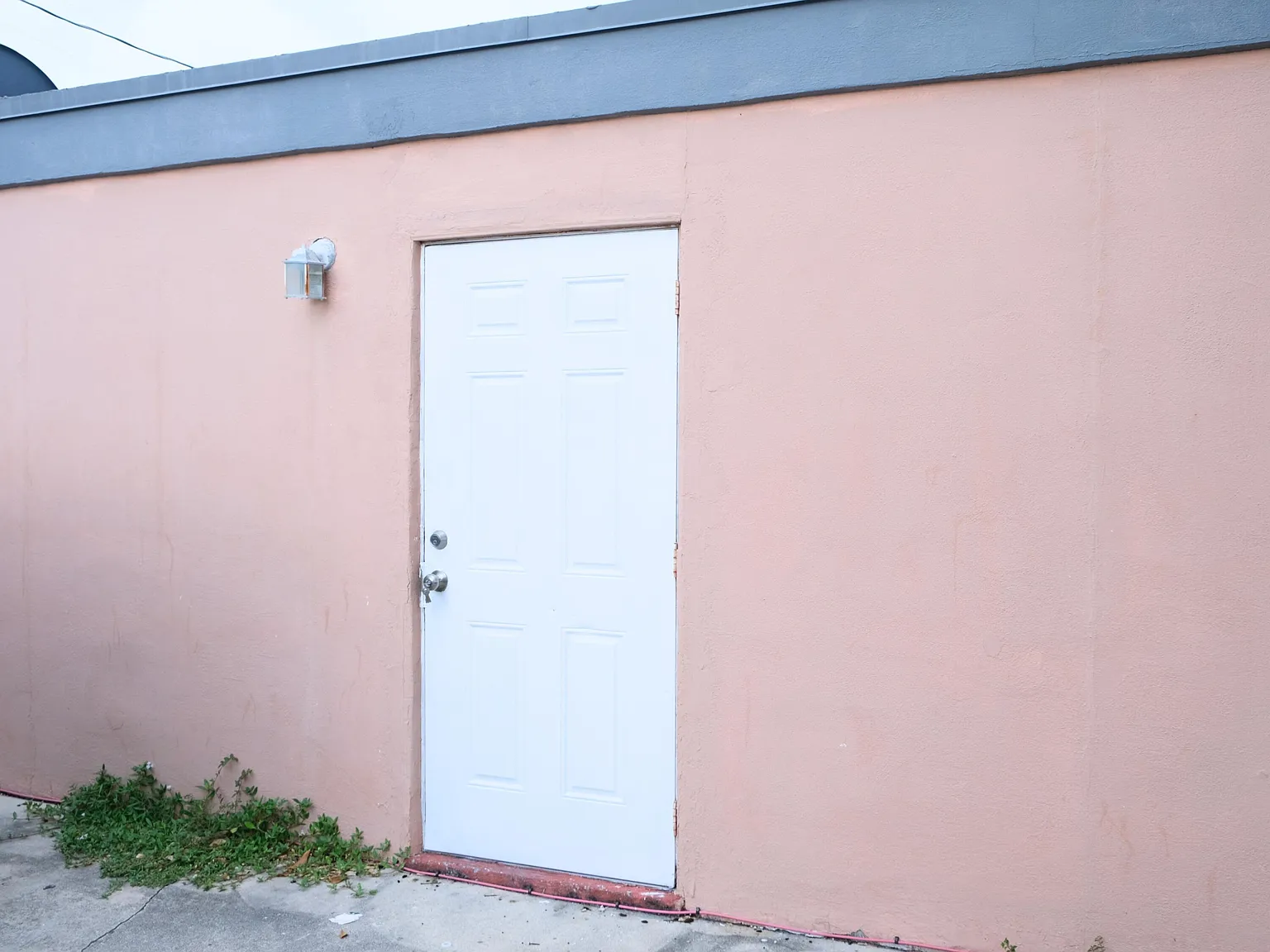 Studio, 1.0 bath, 350 sqft, $1,250 — Photo 1