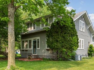 429 3rd St S, Bayport, MN 55003