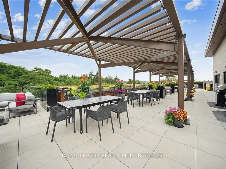 1575 Lakeshore Rd W #117 — Photo 41
