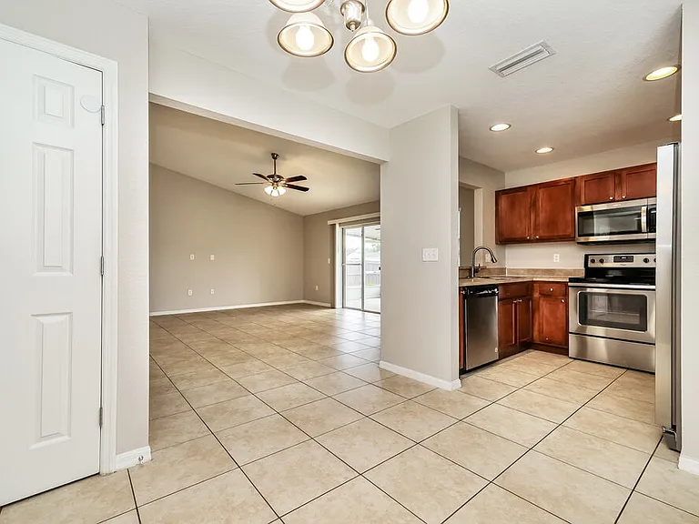 2937 Coach Lamp Rd — Photo 6