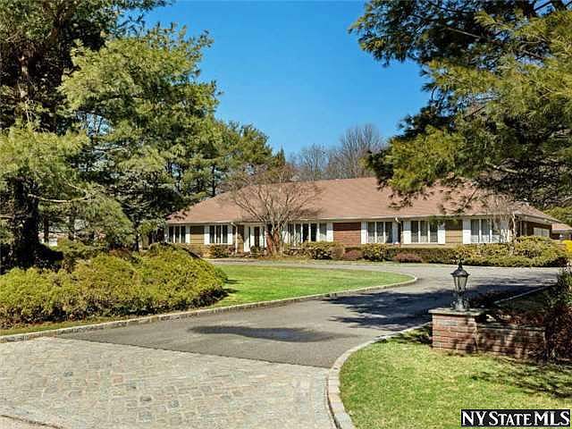 1st image of 19 Terrace Ct