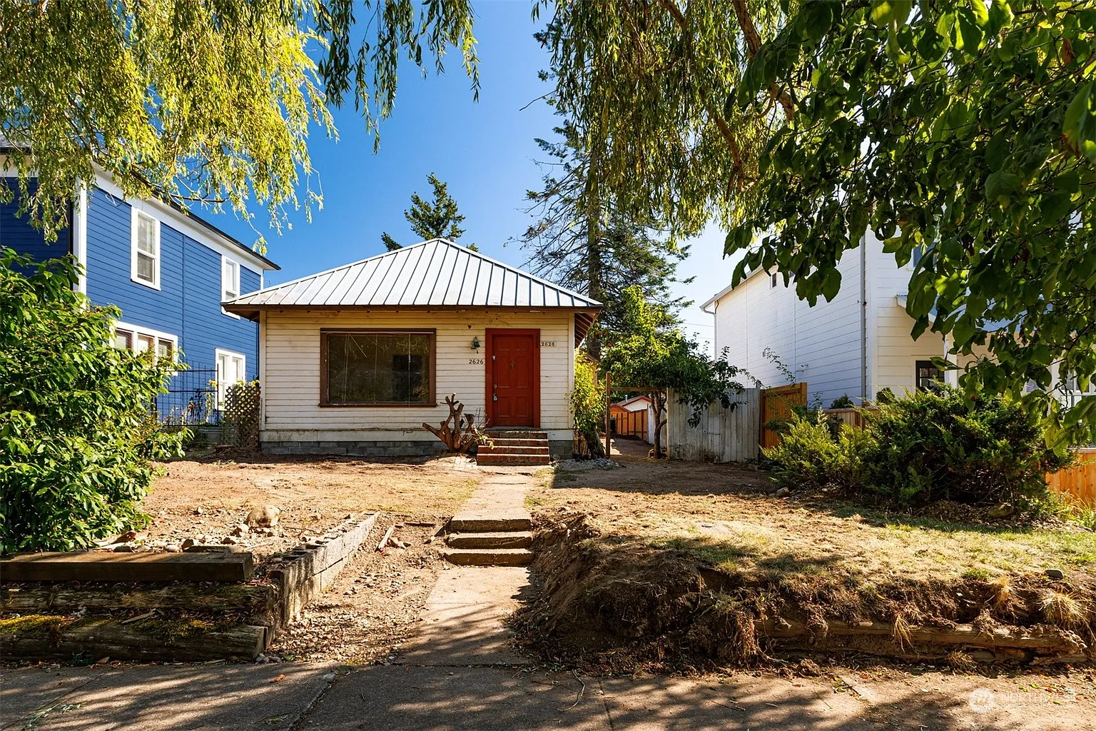 2626 Iron Street photo 1