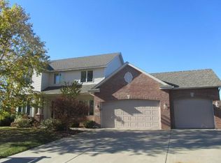 11590 42nd Pl N, Plymouth, MN 55441