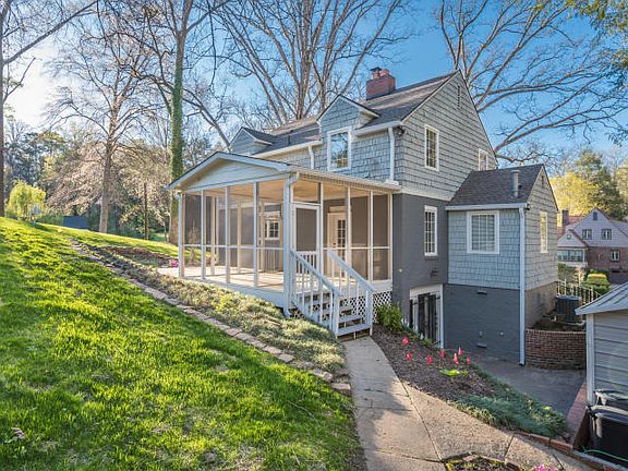 3rd image of 3748 Dellwood Dr