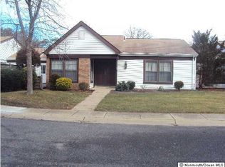 662 Ingham Ct #B, Manchester Township, NJ 08759