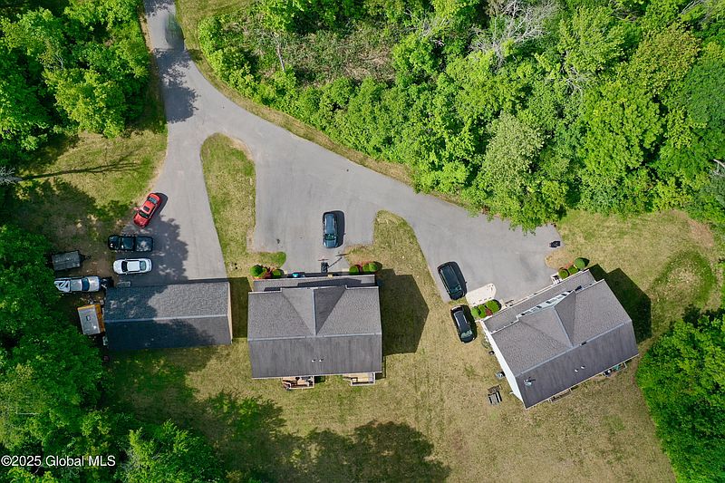 4th image of 15 Fellows Road