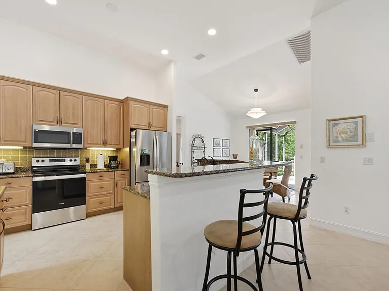 18127 Royal Hammock Blvd — Photo 14