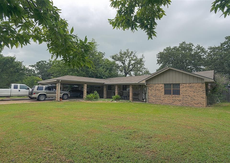1st image of 4109 Woody Ln