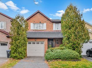 4239 Sawmill Valley Dr, Mississauga, ON L5L3K9