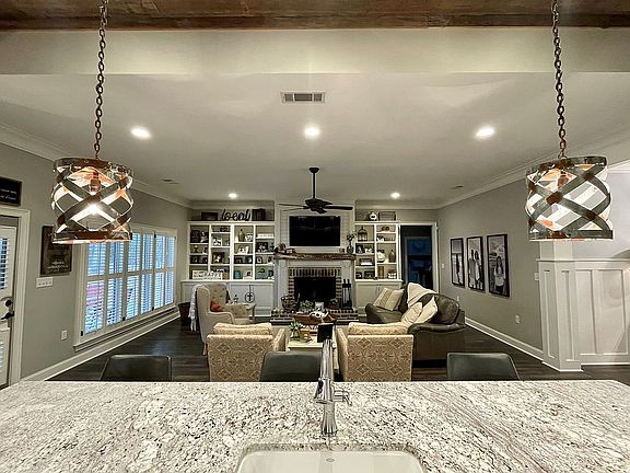 5th image of 282 Morgan Farm Dr