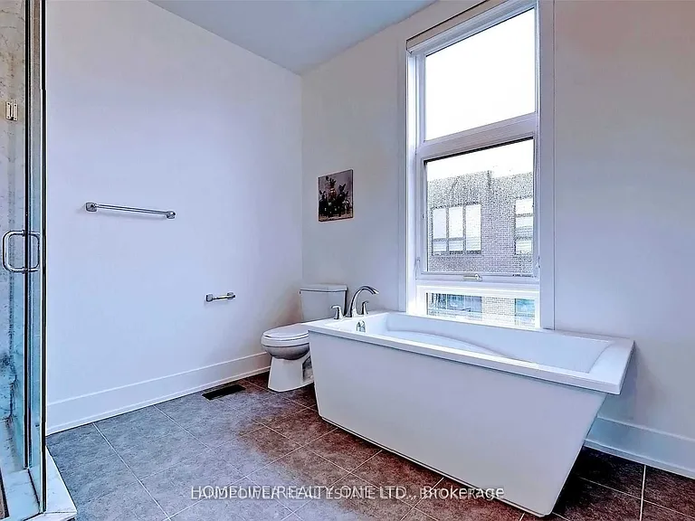 9 Cambray Rd — Photo 14
