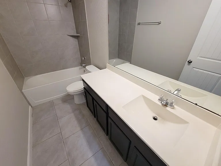 29614 Breakwater Dr — Photo 17