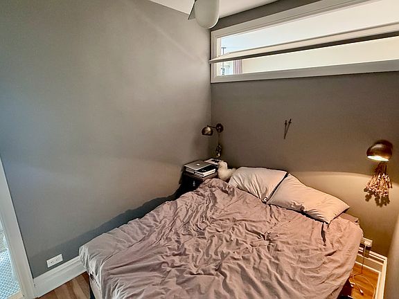 4th image of 111 W 94th St APT 6D