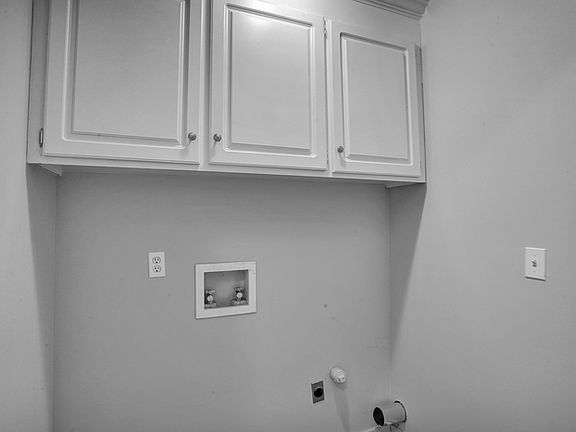 5th image of 5057 Wagonwheel Dr