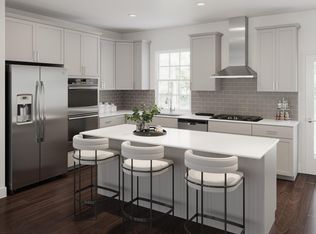 227 Red Leaf Ln, Exton, PA 19341