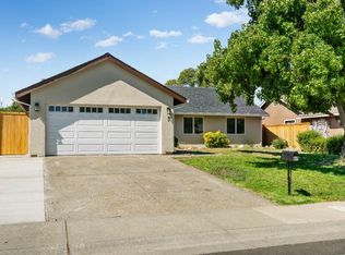 60 Abbeywood Cir, Sacramento, CA 95823