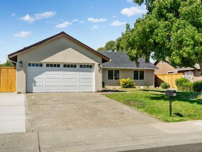60 Abbeywood Cir, Sacramento, CA, 95823