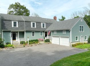 120 Peaceable St, Ridgefield, CT 06877